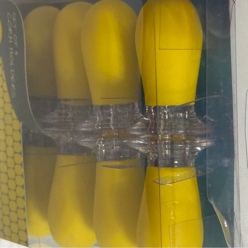 Core Kitchen Set of 4 Corn 🌽 Holders – Rubber Grip Handles, Dishwasher Safe